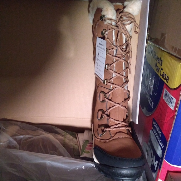 🎆 HOLIDAY DEAL PRICE IS FIRM 🎆 BEARPAW 7M Isabella Sheepskin TALL BOOT - Picture 6 of 10
